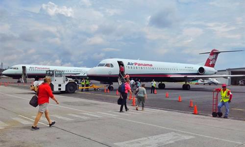 Air Panama Flight to Bocas del Toro