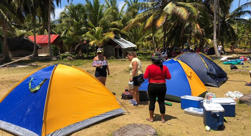 camping 4, Tour de 2 Noches y 3 Días de Camping en Cayos Limones desde la Ciudad de Panamá