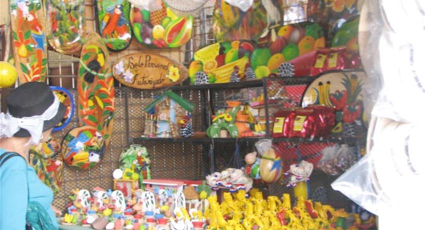 Mercado Artesanal., Medio Dia de Senderismo en El Valle de Anton 