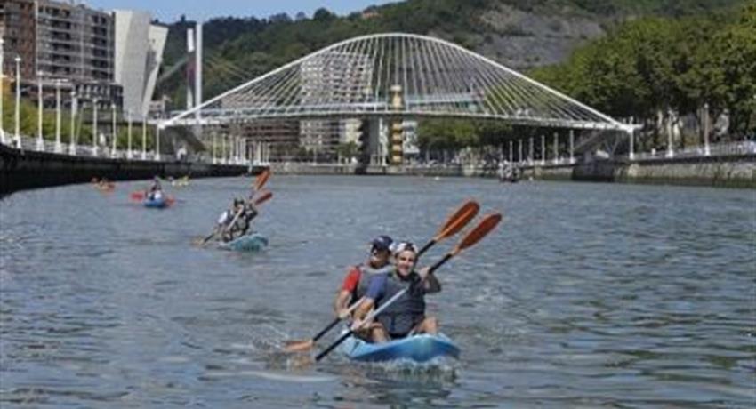 Bilbao in Canoe 2, Bilbao in Canoe