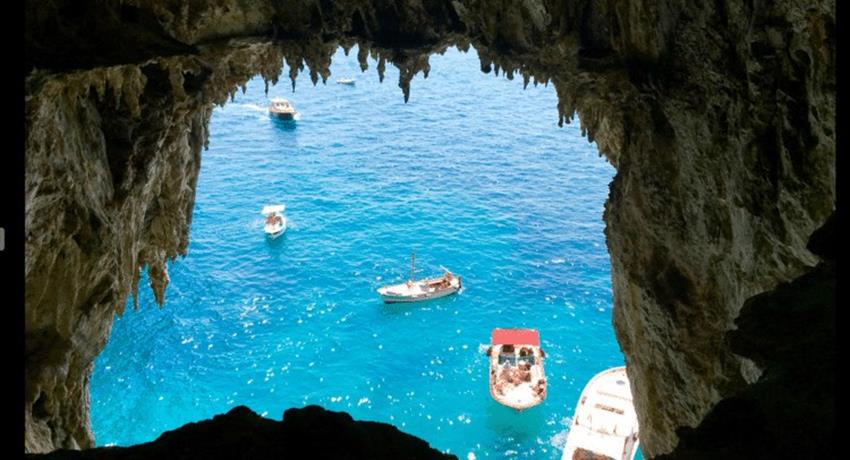 boat tour to capri from sorrento, Excursión en Barco a Capri desde Sorrento