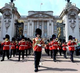 Changing of the Guard Walking Tours