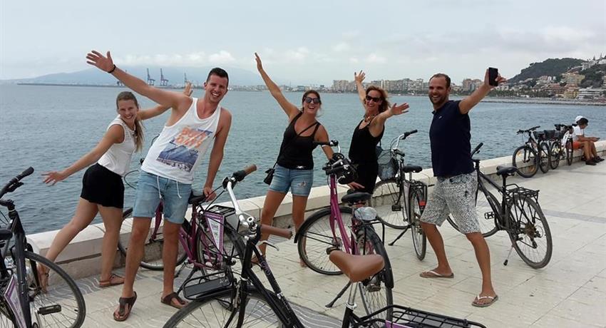 city bike tour happy group, City Bike Tour in Malaga