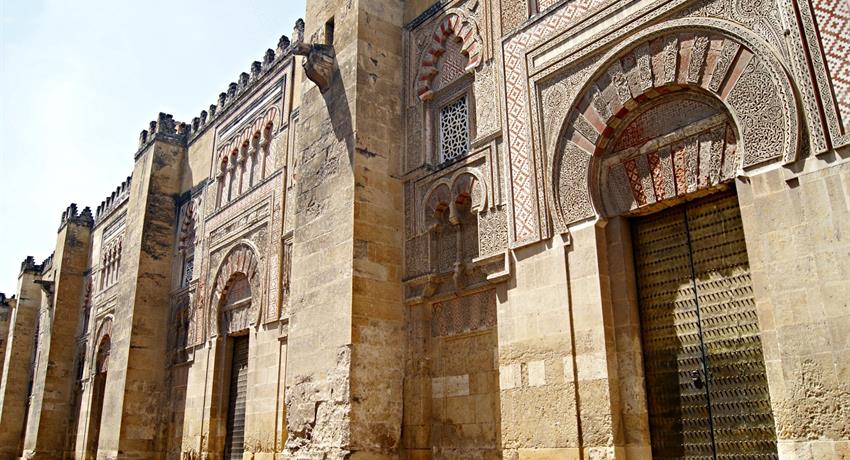 Front view of cordoba - tiqy, Cordoba From Granada