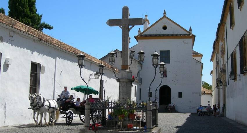 Plaza Capuchinos - Tiqy, Descubre Córdoba