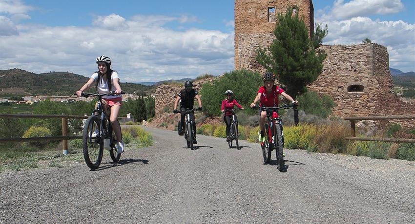Bike tour with kids - tiqy, Tour en Bicicleta El Cid Campeador en 2 horas