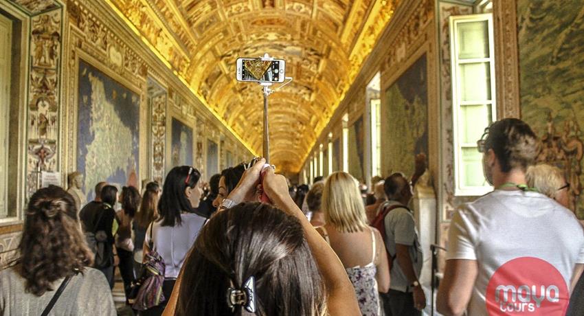 Friday evening vatican tour selfie stick, Friday Evening Vatican Tour