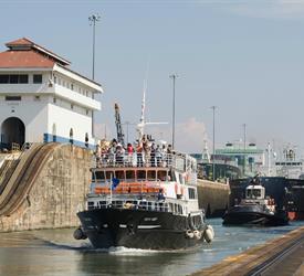 Tour De Tránsito Completo A Través Del Canal de Panamá