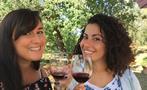 wine tour happy girls, Tour de Cata de Vino de Medio Día