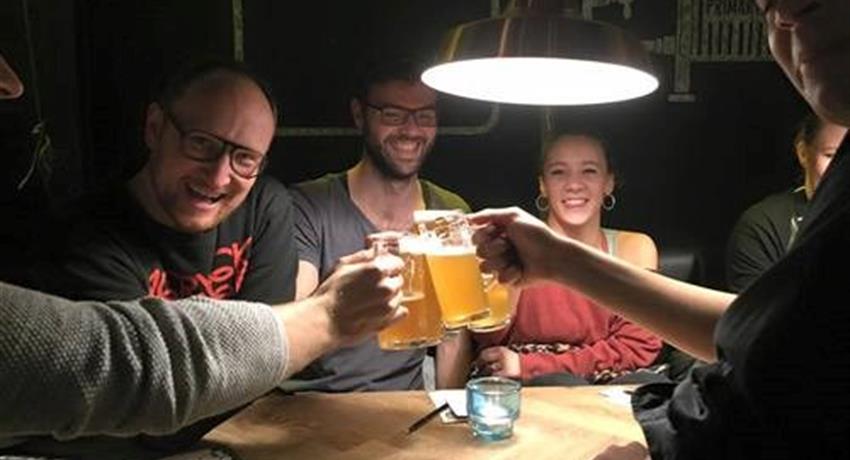 Cheers for the friend craft beer tour, Original Berlin Craft Beer Tour