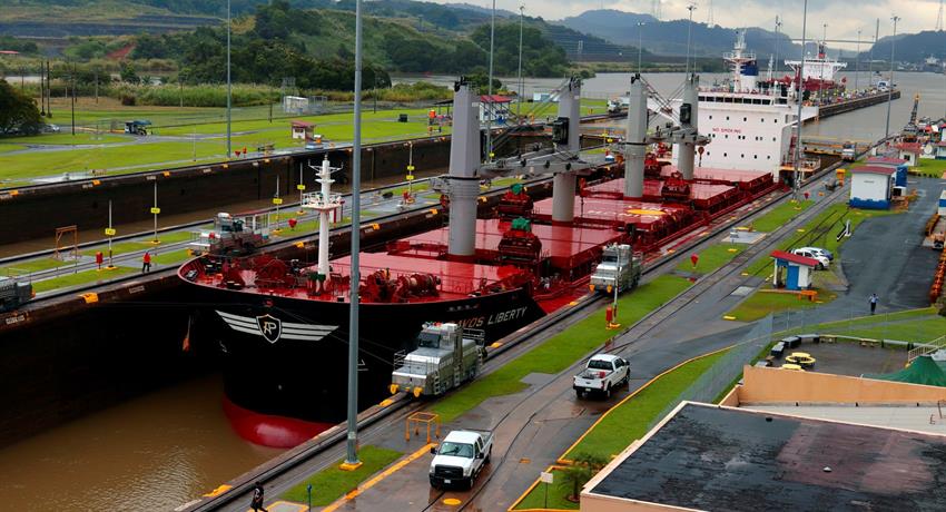 Panama Canal Tour NF Solutions and Travel, Tour por la Ciudad de Panamá Incluyendo Las Esclusas Del Canal (Miraflores) y Compras