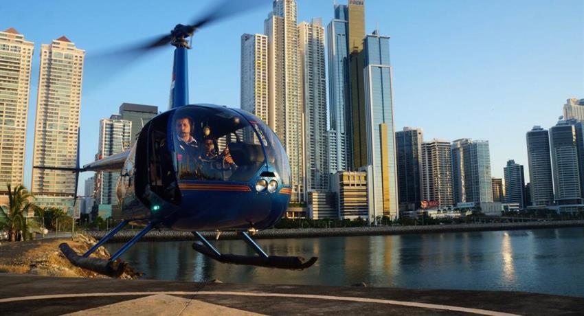 ROBINSON 44 RAVEN HELICOPTER PANAMA CITY TOUR, Robinson 44 Raven Helicopter Panama City Tour