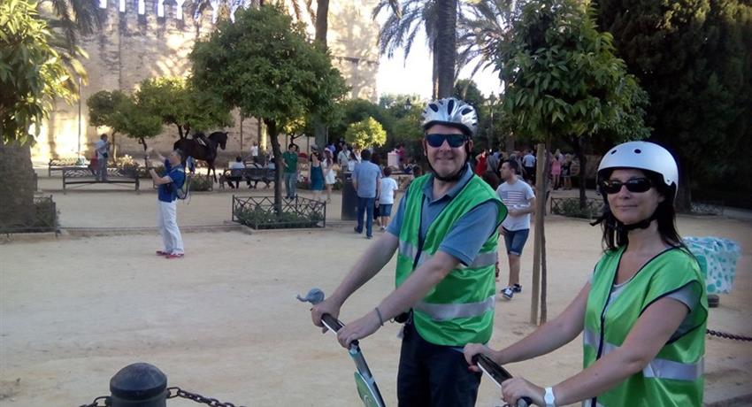 happy travellers in the tour - tiqy, Ruta Segway en Córdoba