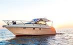 santorini-pelagos-boat-cruises-tours-tiqy, Día Completo Semi Privado en Bote