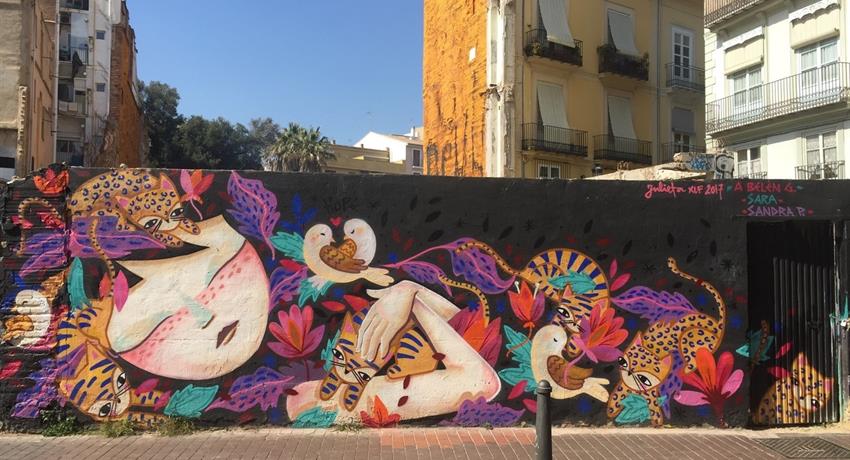 Spring girl street art - tiqy, Street Art & Beers in Old Valencia