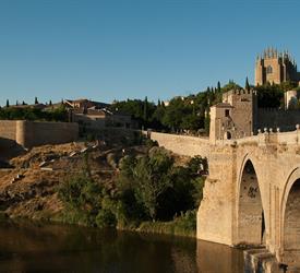 Toledo y Bodega Centenaria