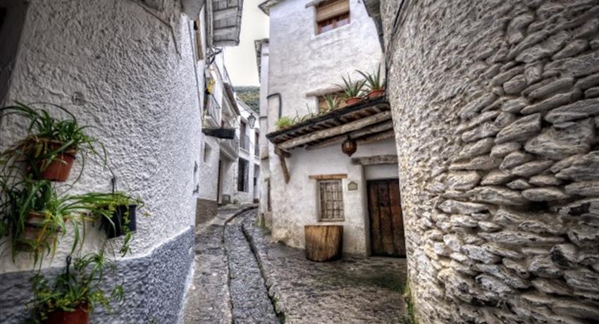 Andalus, Tour of Alpujarra from Granada in one day