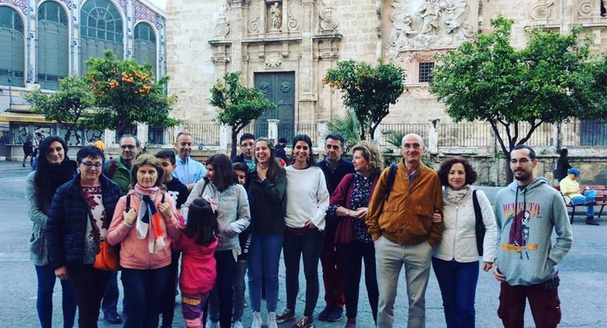 Happy clients in City Tour - Tiqy, Valencia Historic Centre Free Tour