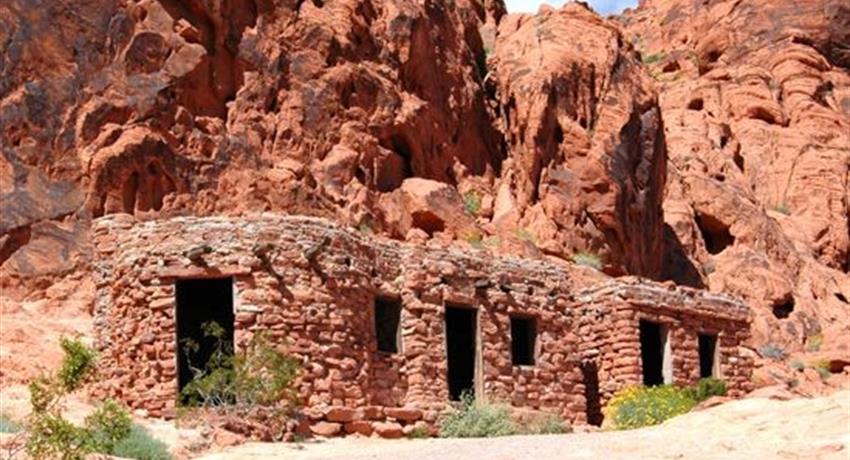 The Cabins Tiqy, Valley of Fire Tour