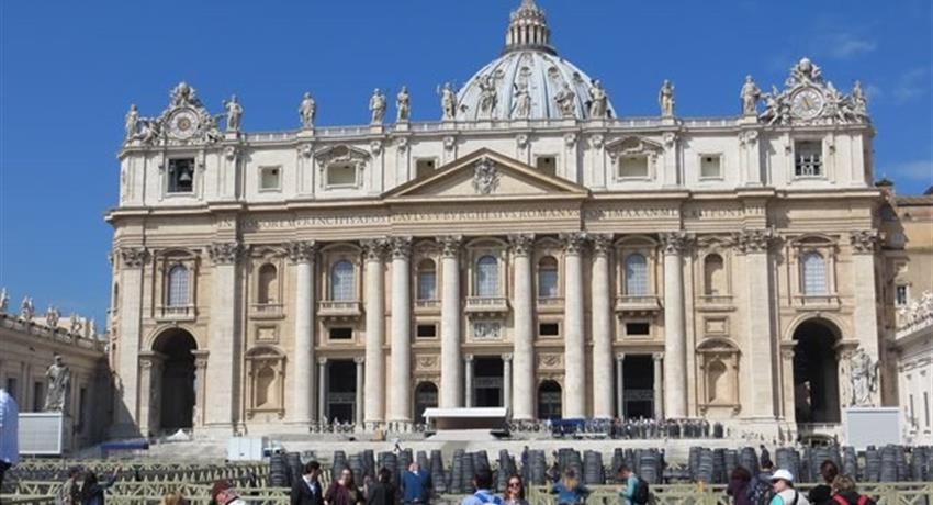 5, El Vaticano y los Museos