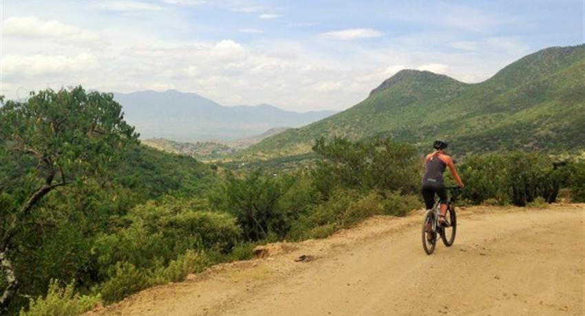 Zapotrek Personas de las Nubes ciclista, Aventura en Sierra Norte 